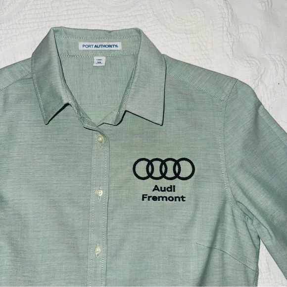 Women’s Audi Button Up Shirt Long Sleeves Light Green Fremont Costume Car Sale - Picture 3 of 12